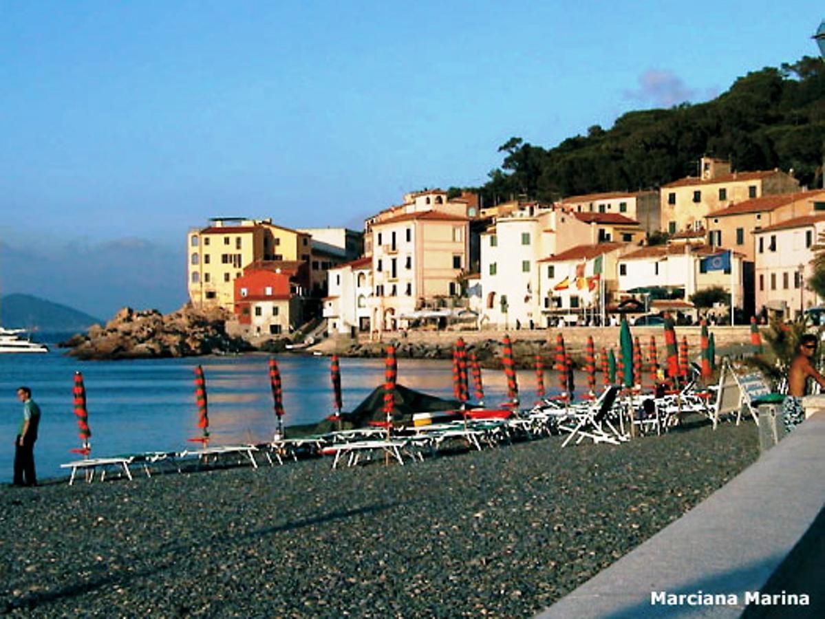 Appartamenti Le Spiagge Марчана Марина Екстериор снимка